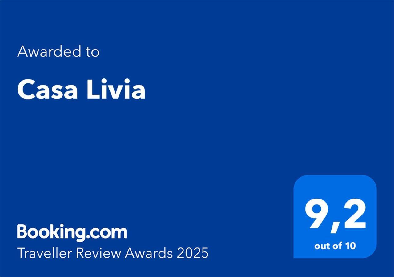 卡斯特拉巴特Casa Livia公寓 外观 照片